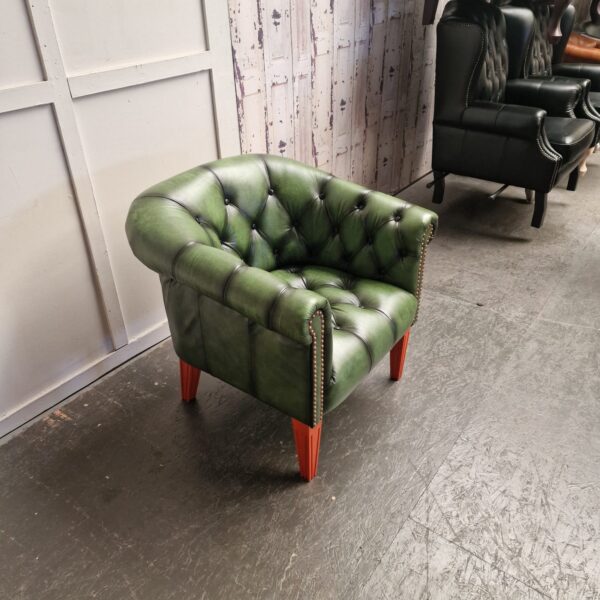 Chesterfield Club Chair – Knopenzit – Antiek Groen