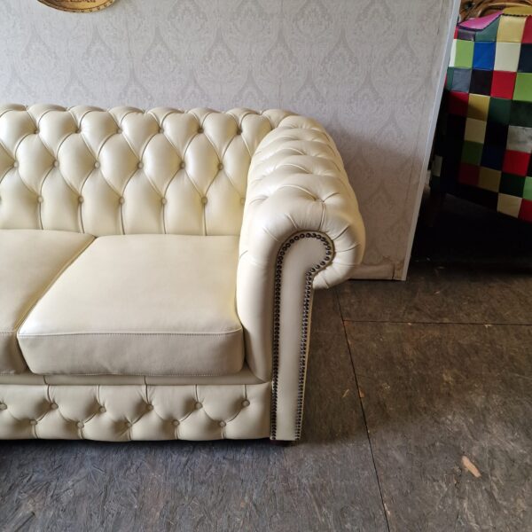 Chesterfield Brighton Hoekbank – Leer, Wit