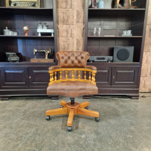 Chesterfield Captain bureaustoel- Vintage bruin