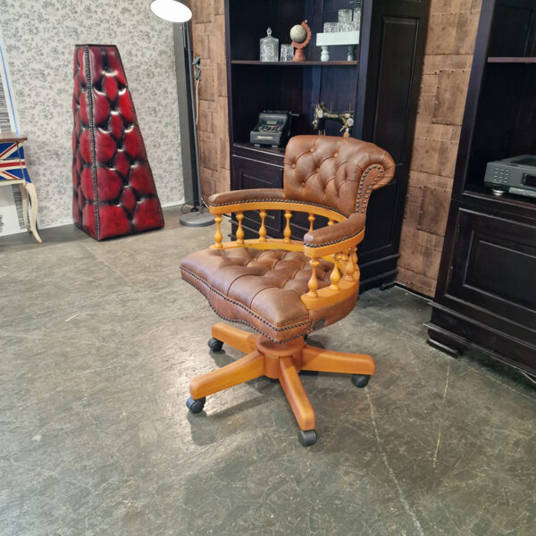 Chesterfield Captain bureaustoel- Vintage bruin