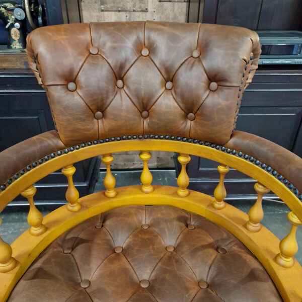 Chesterfield Captain bureaustoel- Vintage bruin