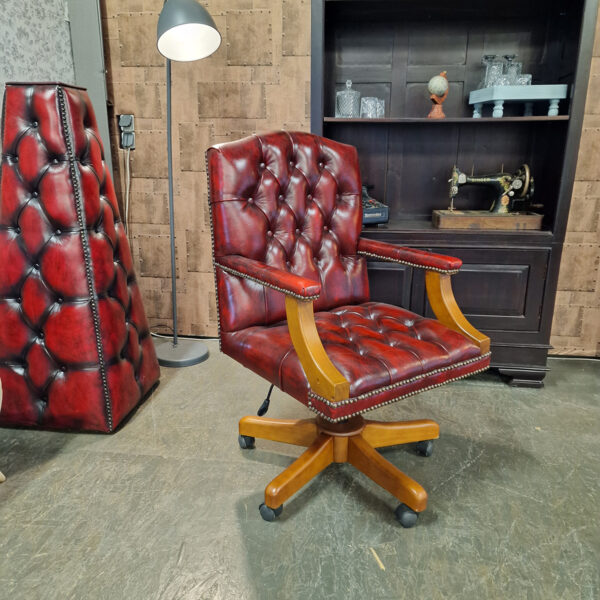 Chesterfield Gainsborough Bureaustoel - Antiek Rood