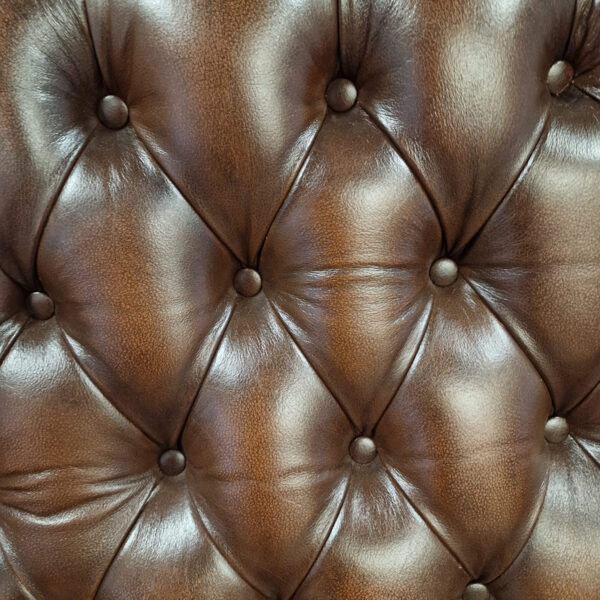 Chesterfield Sint James 2-zits - Antiek Bruin