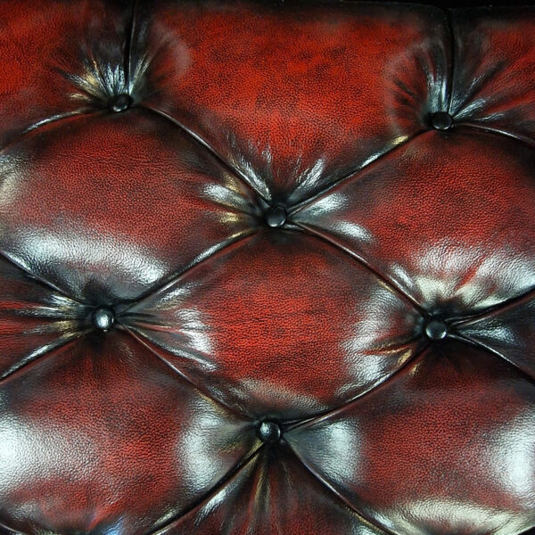 Chesterfield Daybed - Antiek Rood speciale nagels