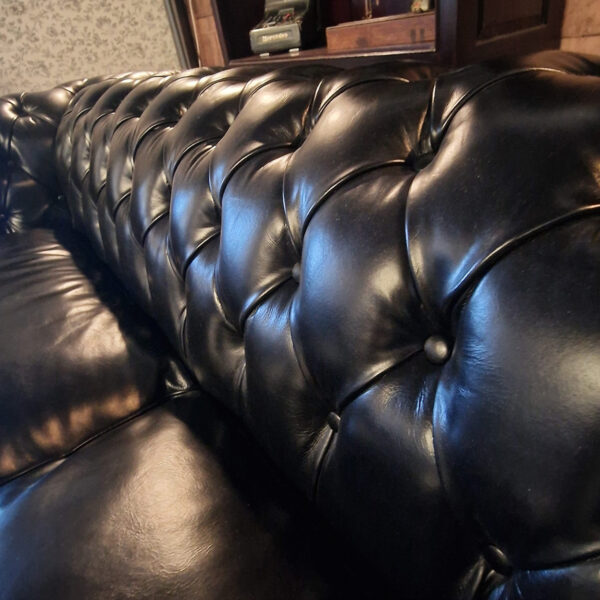 Chesterfield Brighton slaapbank - Zwart