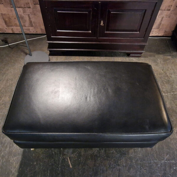 Chesterfield Ingleton Hocker - Zwart