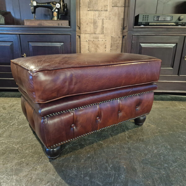 Chesterfield Ingleton hocker cognac