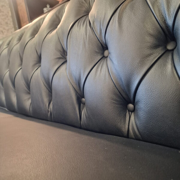 Chesterfield Hampton 2-zits - Zwart